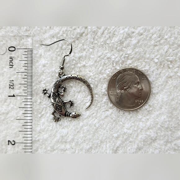 Antiqued Silver Lizard Statement Dangle Earrings / Pierced - Picture 5 of 5